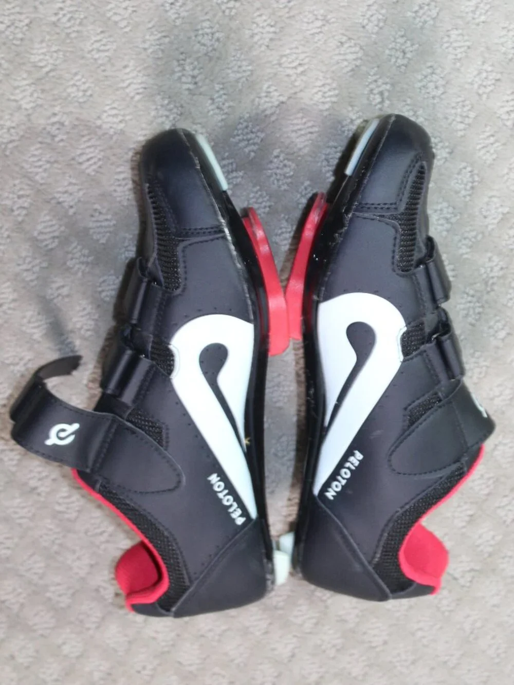 Peloton Cycling Shoes (Black/White) - Size 41/Men's 8/Women's 10